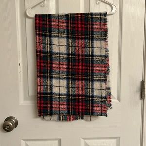 Old Navy Red White Black Plaid Flannel Scarf Soft Cozy Fringed Edges Polyester